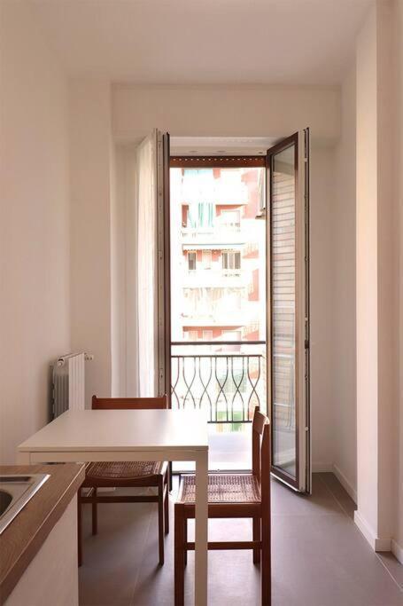 Apartamento Bilocale Metro 4 Blu Frattini - Airport Linate Milán Exterior foto