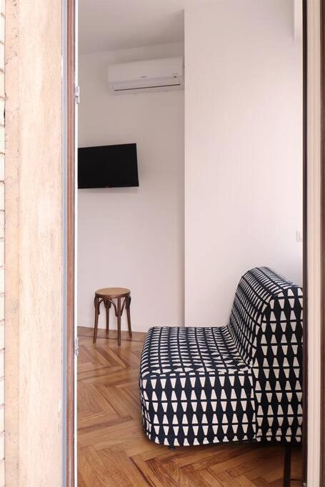 Apartamento Bilocale Metro 4 Blu Frattini - Airport Linate Milán Exterior foto