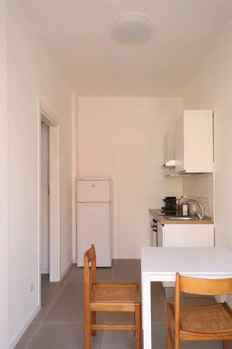 Apartamento Bilocale Metro 4 Blu Frattini - Airport Linate Milán Exterior foto